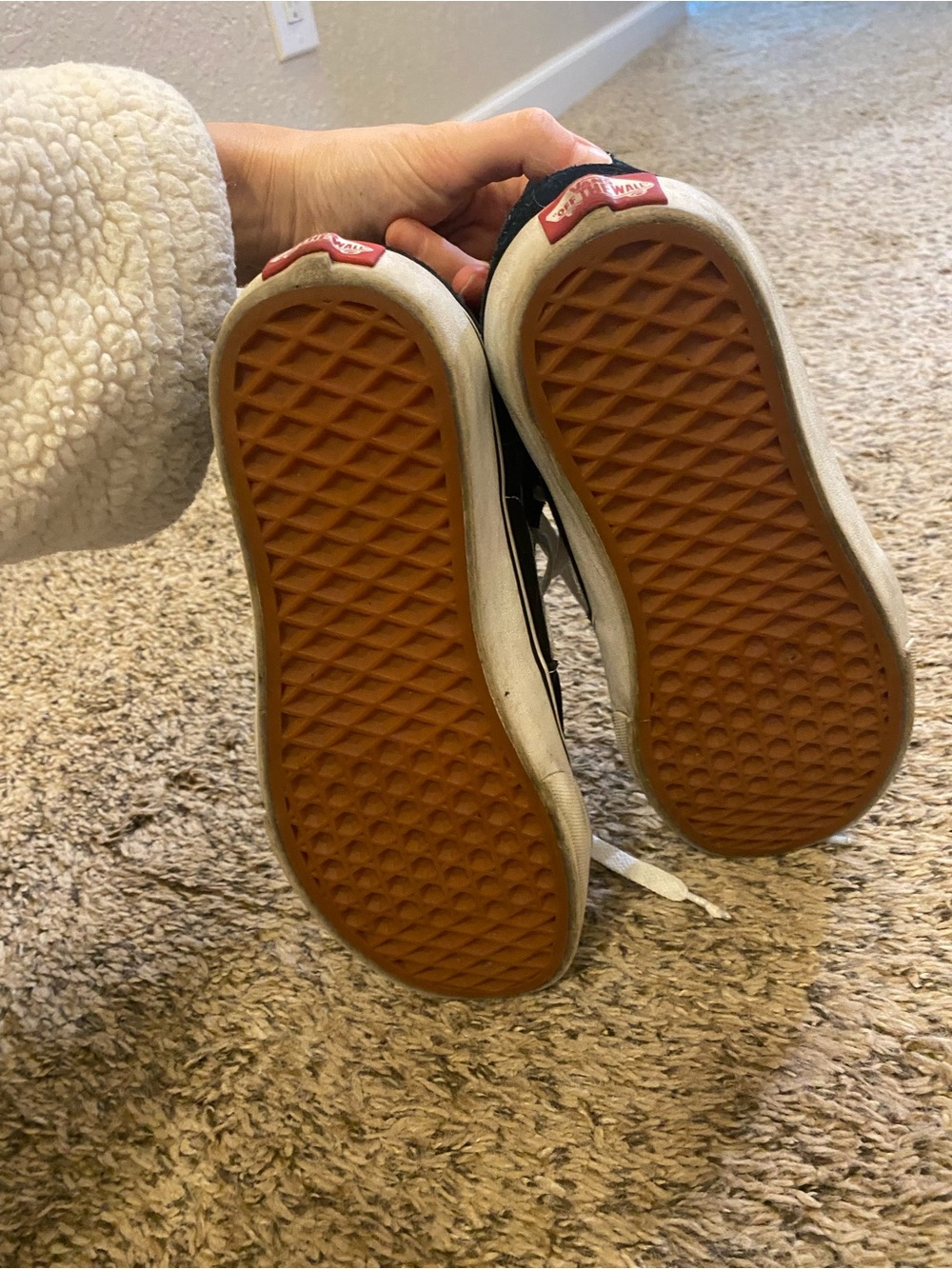 Vans - Picture 4 of 4
